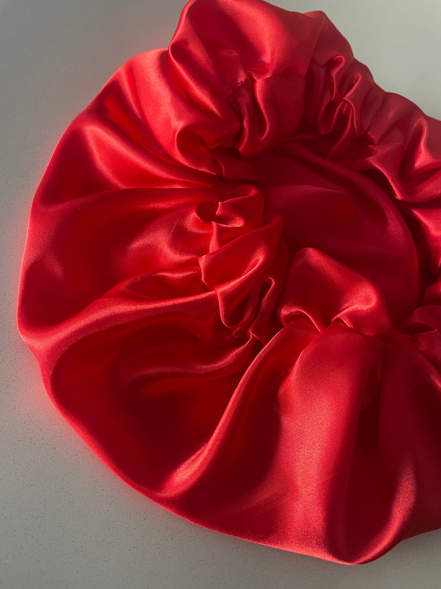 Luxury Handmade Bonnet (ROJO)